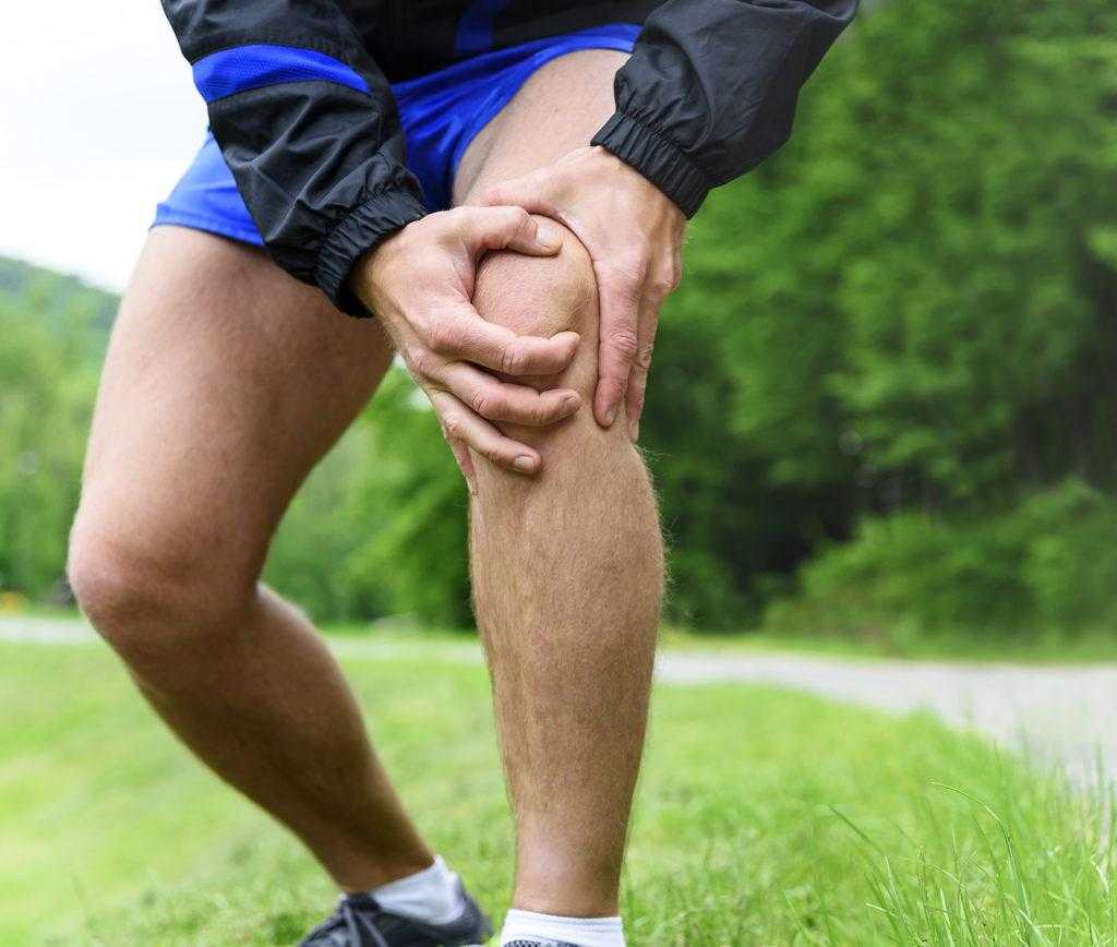 Боль в колене при беге: с внешней и внутренней стороны, лечение