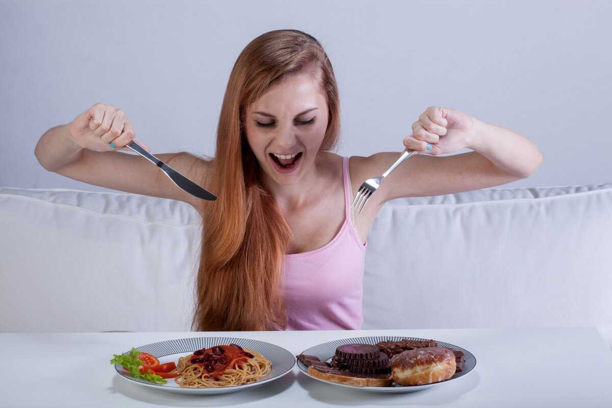 Постоянное чувство голода в желудке: причины, симптомы и сигналы, что делать