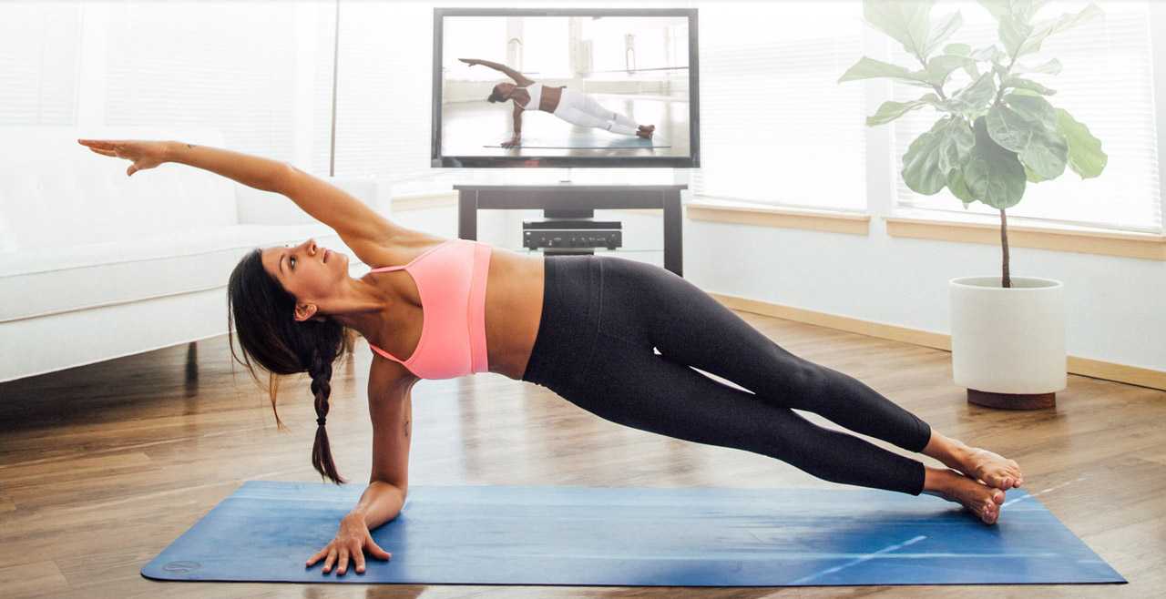 Фитнес дома для начинающих: комплекс упражнения для тренировки начинающих с нуля в домашних условиях для мужчин и женщин
